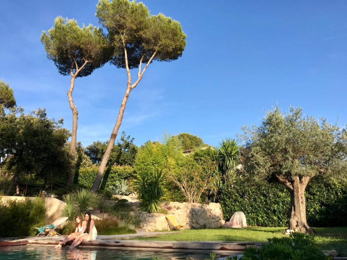 Villa L'Ensoleillee Roquefort Les Pins Bagian luar foto